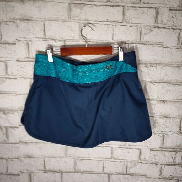 NIKE athletic skirt - Picture 7 of 15